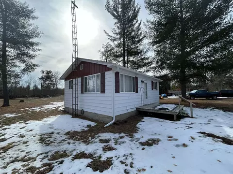 1117 Wildwood Trl, Luzerne, MI 48636