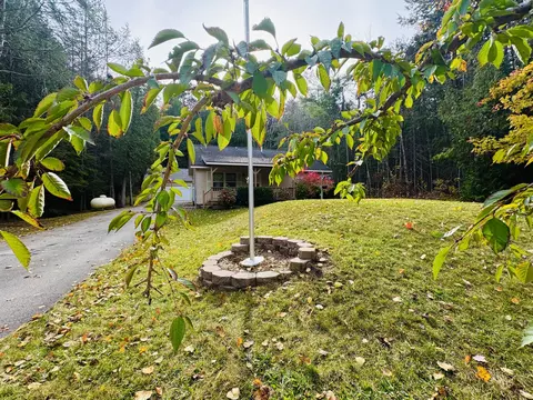 12715 Indian Trl, Millersburg, MI 49759