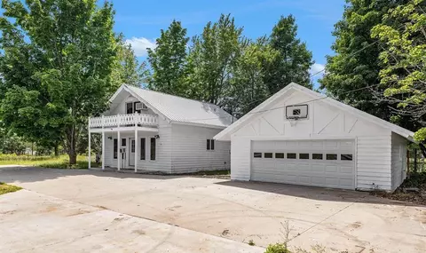 1531 W Kalkaska Rd, Kalkaska, MI 49646