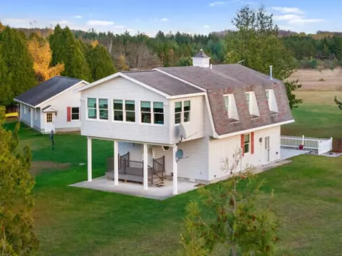 7550 Bushey Rd, Alpena, MI 49707