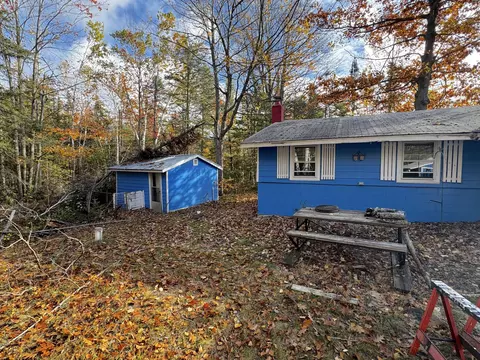 Exterior - 10285 Scanlon Dr, Cheboygan, MI 49721 photo 5 of 9
