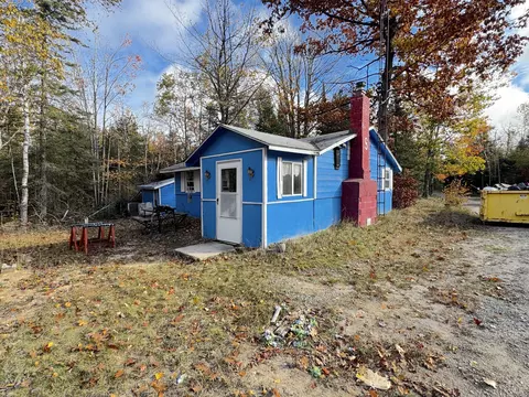Exterior - 10285 Scanlon Dr, Cheboygan, MI 49721 photo 6 of 9
