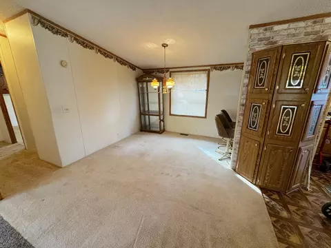 Dining - 10285 Scanlon Dr, Cheboygan, MI 49721 photo 2 of 3