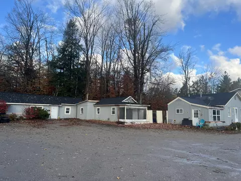 7060 S Us-31 Hwy, Alanson, MI 49706