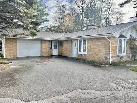 701 S Brooke St, Alpena, MI 49707