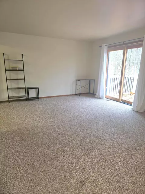 411 Peach Rd, Roscommon, MI 48653 photo 3