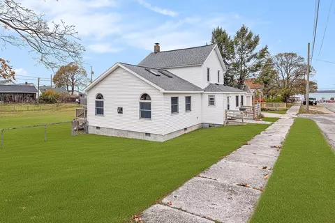 199 High St, St. Ignace, MI 49781