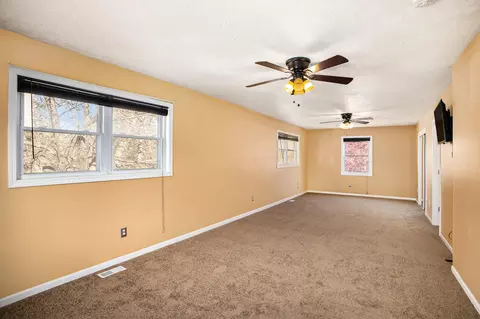 2015 Forest Rd, Lansing, MI 48910 photo 15