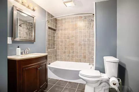 2015 Forest Rd, Lansing, MI 48910 photo 13