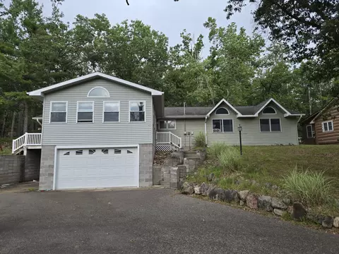 23840 Geneva Trl, Atlanta, MI 49709