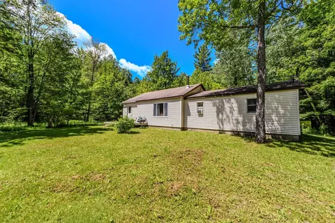 18653 Hebron Mail Rte, Cheboygan, MI 49721