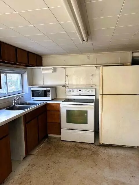 142 Pond Dr, Mio, MI 48647 photo 6