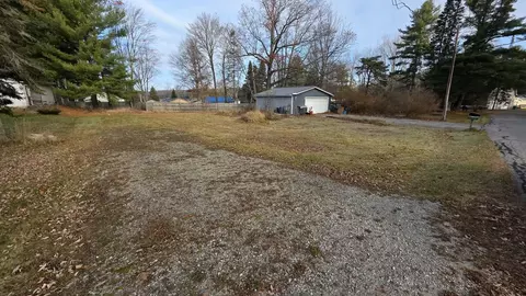 335 E Merrick Dr, Lincoln, MI 48742