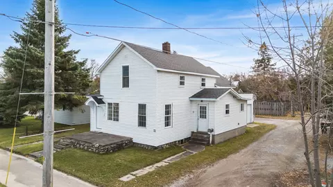 214 E State St, Cheboygan, MI 49721 photo 26