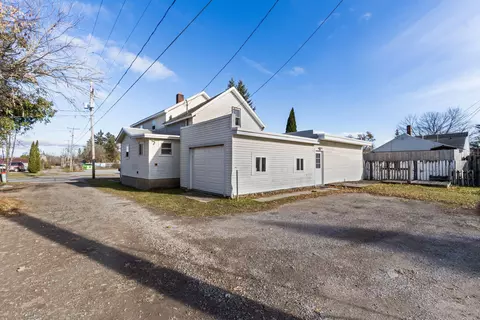 214 E State St, Cheboygan, MI 49721 photo 25