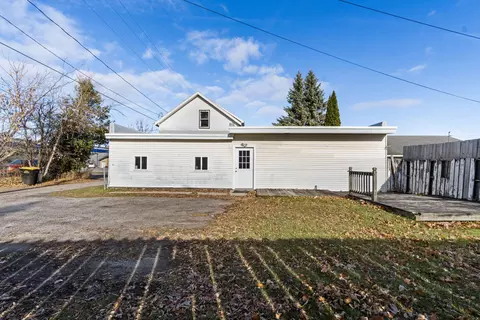 214 E State St, Cheboygan, MI 49721 photo 28