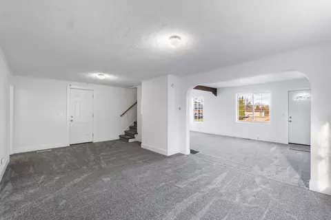 214 E State St, Cheboygan, MI 49721 photo 7
