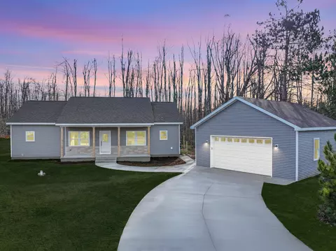 721 Krystal Meadow Ln, Gaylord, MI 49735