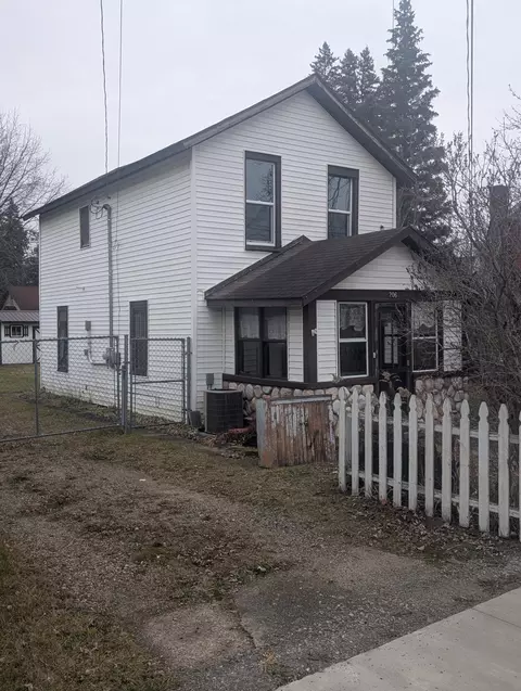 Exterior - 206 N Main St, Roscommon, MI 48653 photo 1 of 7
