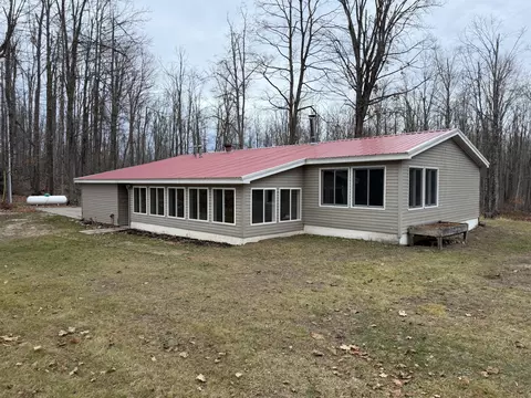 765 Mcgregor Rd, Vanderbilt, MI 49795 photo 2