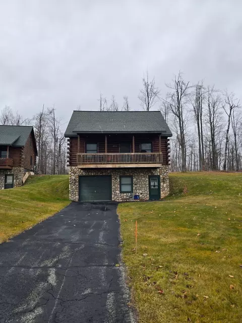 2418 Beaver Creek Dr, Gaylord, MI 49735