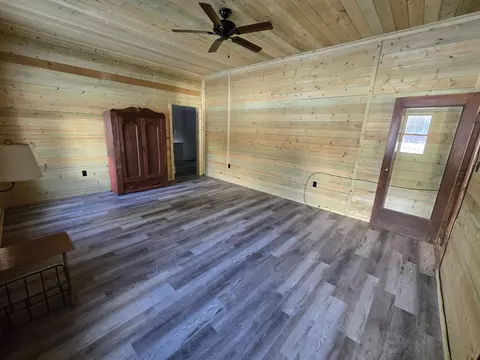 Bedroom - 435 N Mount Tom Rd, Mio, MI 48647 photo 2 of 4