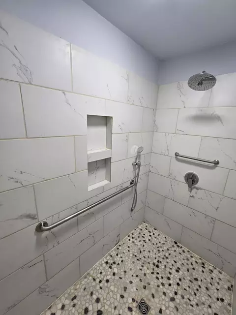 Bath - 435 N Mount Tom Rd, Mio, MI 48647 photo 3 of 6