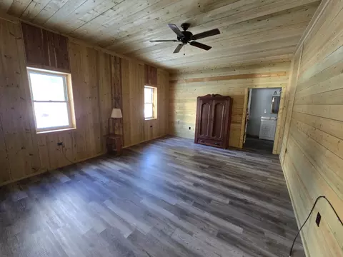 Bedroom - 435 N Mount Tom Rd, Mio, MI 48647 photo 1 of 4