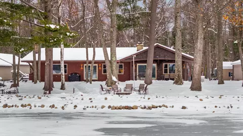 1115 Lagoon Ave, Lewiston, MI 49756