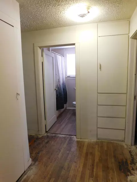 Entry Way - 11565 N Main St, Roscommon, MI 48653 photo 1 of 1
