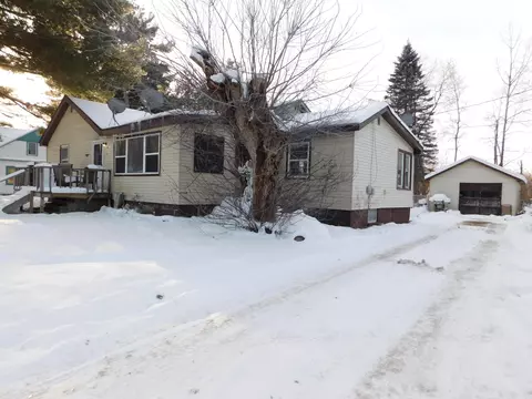 11565 N Main St, Roscommon, MI 48653