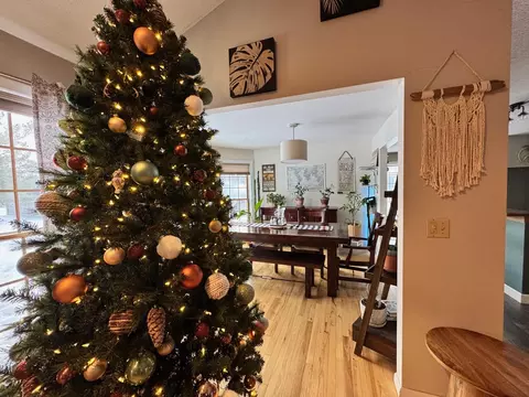 Entry Way - 3591 S 3rd Ave, Alpena, MI 49707 photo 4 of 10