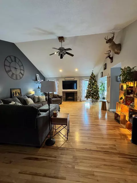Living - 3591 S 3rd Ave, Alpena, MI 49707 photo 5 of 5