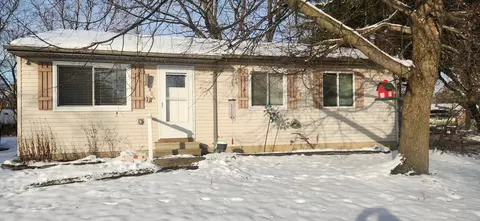 1406 Weymouth Ct, Lansing, MI 48911