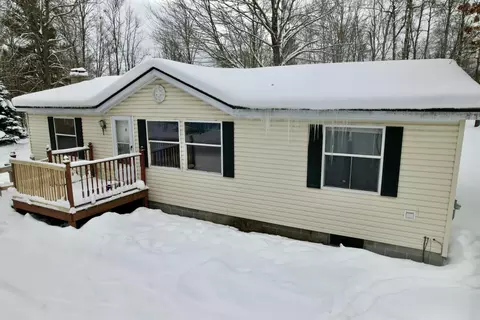 8878 Dennis Ln, Gaylord, MI 49735