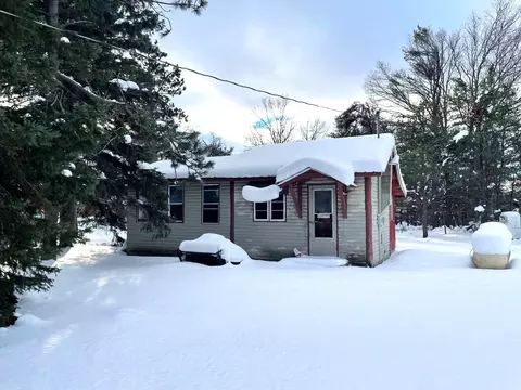 1486 S Stephan Bridge Rd, Grayling, MI 49738