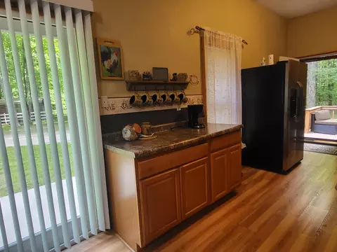 Kitchen - 9933 N Roberts Rd, Frederic, MI 49733 photo 4 of 6