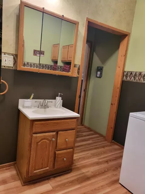 Bath - 9933 N Roberts Rd, Frederic, MI 49733 photo 2 of 3