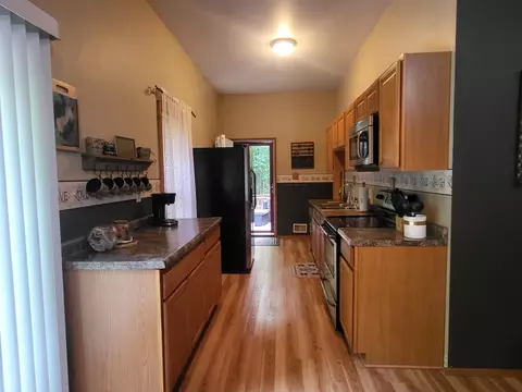Kitchen - 9933 N Roberts Rd, Frederic, MI 49733 photo 5 of 6