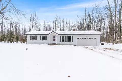 1173 Thumm Rd, Gaylord, MI 49735