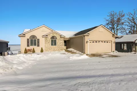 5482 W Houghton Lake Dr, Houghton Lake, MI 48629