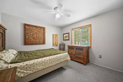 Bedroom - 120 Smiths Blvd, Roscommon, MI 48653 photo 3 of 5