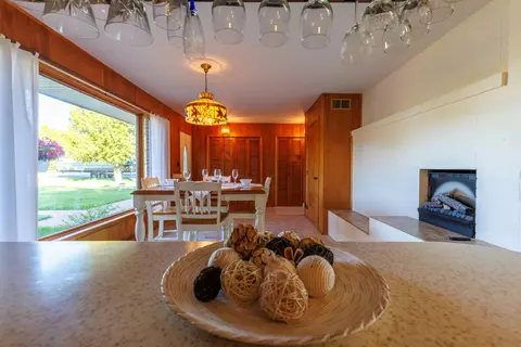 Dining - 190 Riverside Dr, Cheboygan, MI 49721 photo 4 of 7
