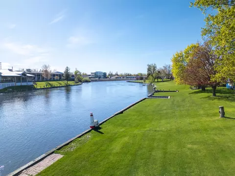 View/Area - 190 Riverside Dr, Cheboygan, MI 49721 photo 2 of 7