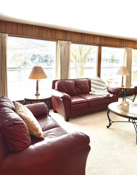 Living - 190 Riverside Dr, Cheboygan, MI 49721 photo 5 of 5