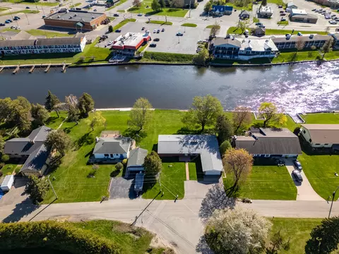 View/Area - 190 Riverside Dr, Cheboygan, MI 49721 photo 2 of 6
