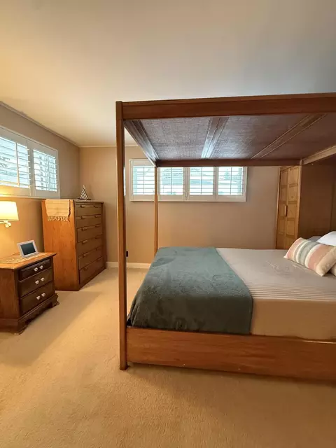 Bedroom - 190 Riverside Dr, Cheboygan, MI 49721 photo 3 of 6