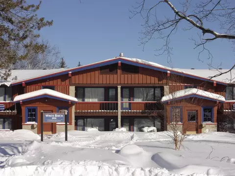 761 Logmark Trail Apt Trl #(131 & 132), Gaylord, MI 49735