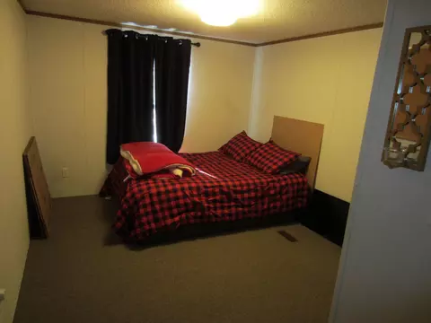 Bedroom - 111 Anna Ave, Roscommon, MI 48653 photo 2 of 3
