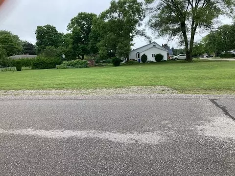 185 Doris Ln, Rogers City, MI 49779